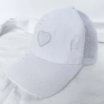 casquette coeur blanc
