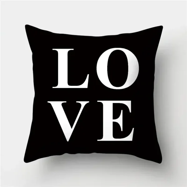 housse de coussin Love blanc fond noir