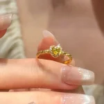 bijou en or jaune coeur