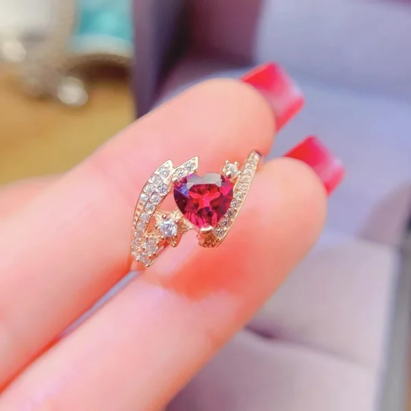 magnifique bague grenat coeur