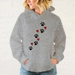 hoodie pattes coeurs gris