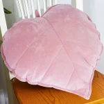 coussin doux coeur feuille