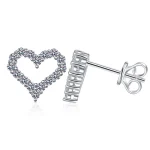 Design de boucles d'oreilles cœur