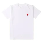 vêtement coeur rouge univers