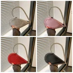 élégant sac demi coeur