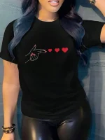 Plus-Size T-shirt univers coeur noir