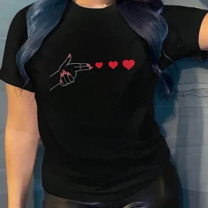 Plus-Size T-shirt univers coeur noir