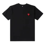 T Shirt petit coeur rouge