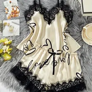 Pyjama coeur femme dentelle et satin Love