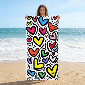 Serviette de plage blanche coeurs multicolores
