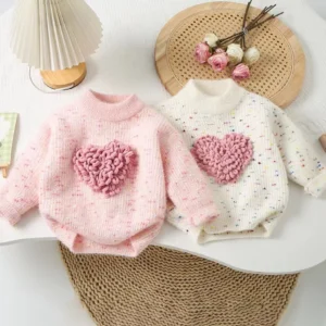 Pull tricoté coeur à relief rose ou blanc 18 mois à 10 ans