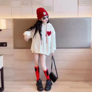 Hoodie coeur blanc et rouge fille automne 2026, 7 à 12 ans